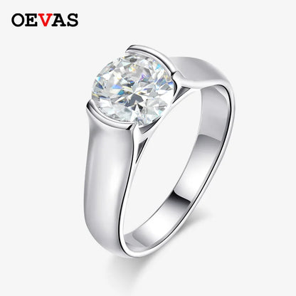 Exquisite Moissanite Wedding Ring